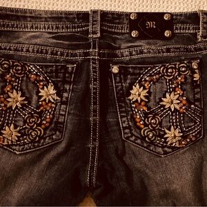 Miss Me Women's Embellished Jean Capris Size 31 x 22